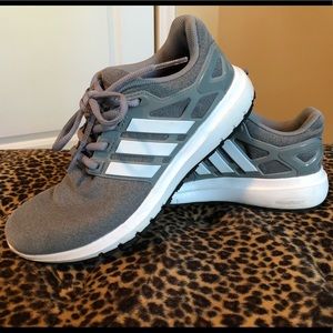 Women’s Adidas cloudform running shoes